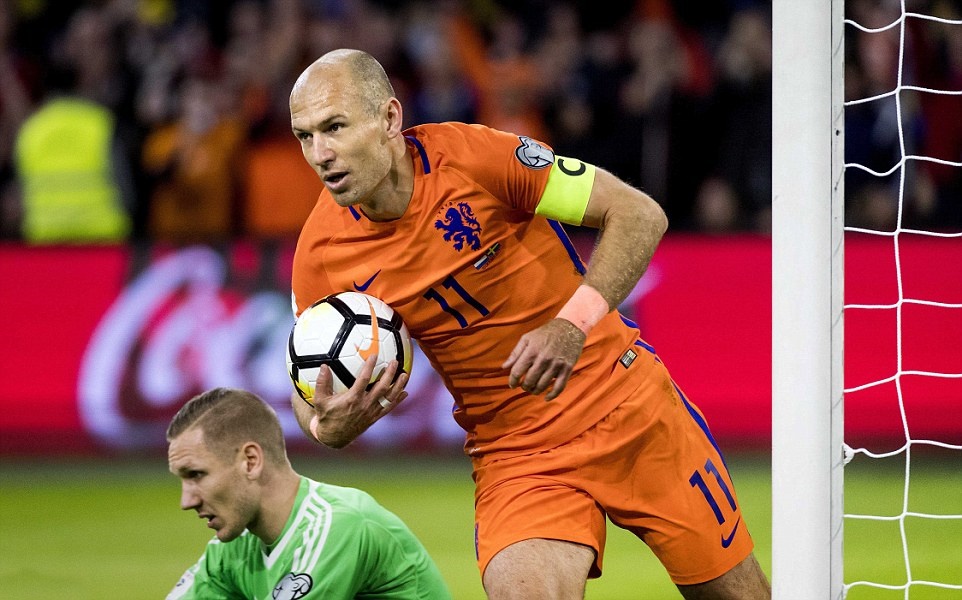 Arjen Robben - Đôi chân pha lê của Hà Lan